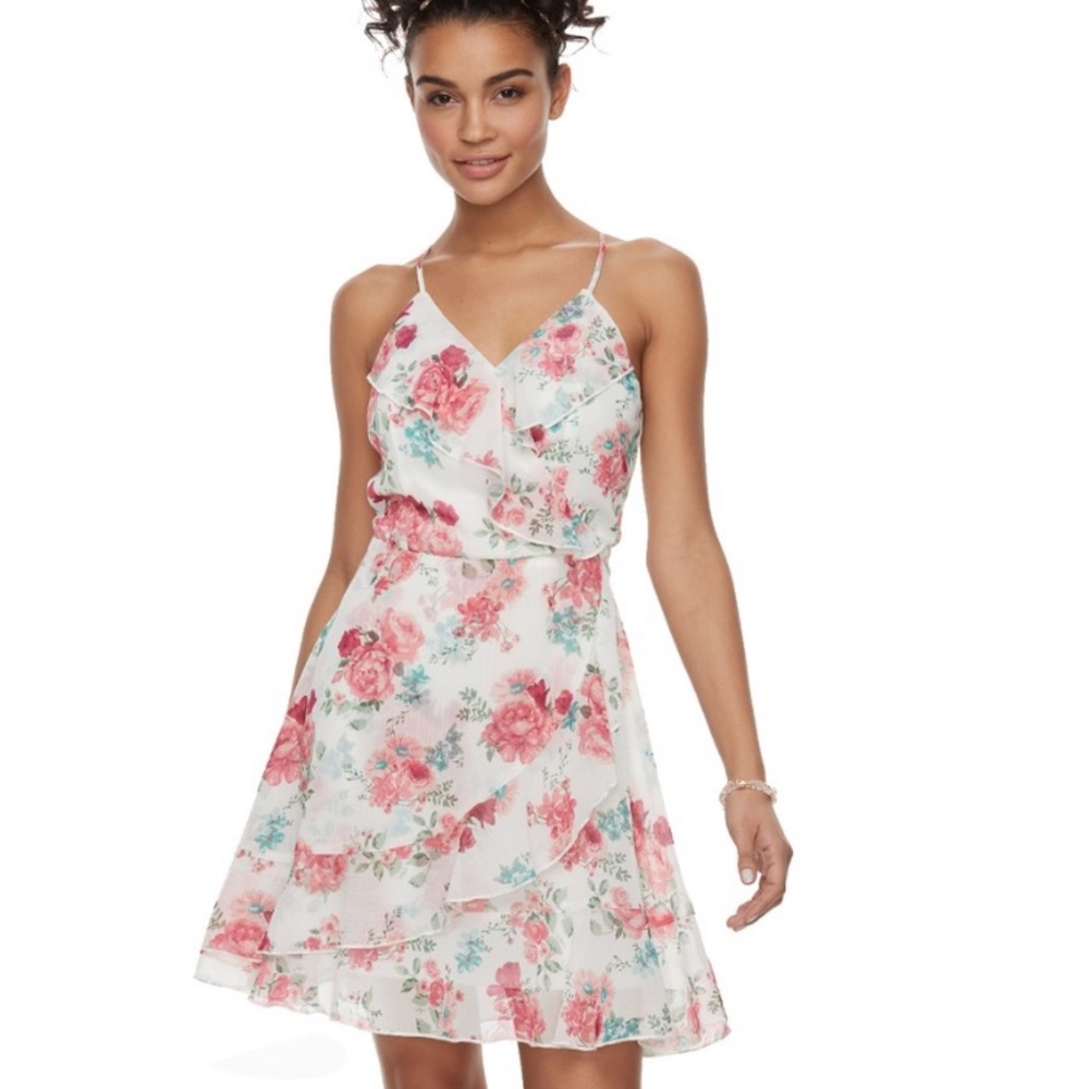 Floral ruffled dress 💘